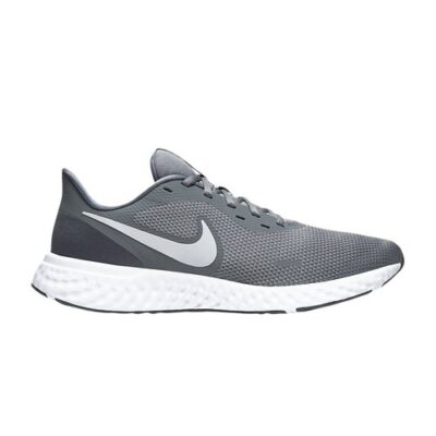 Nike discount valt klein